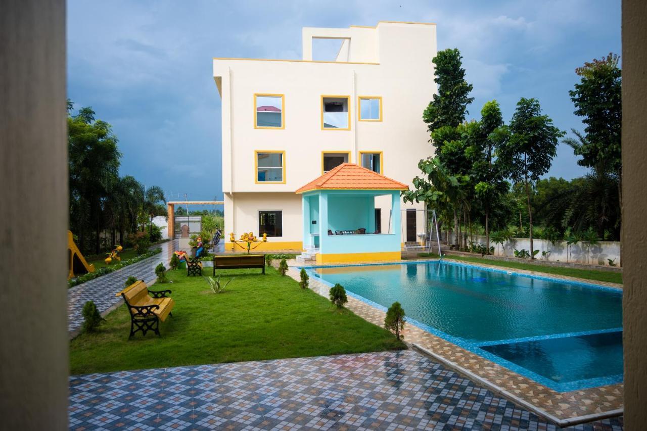 Unique Shantiniketan Hotel Sri Niketan Ngoại thất bức ảnh