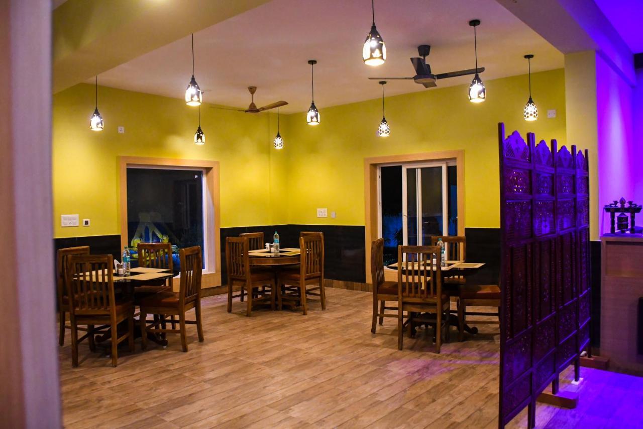 Unique Shantiniketan Hotel Sri Niketan Ngoại thất bức ảnh
