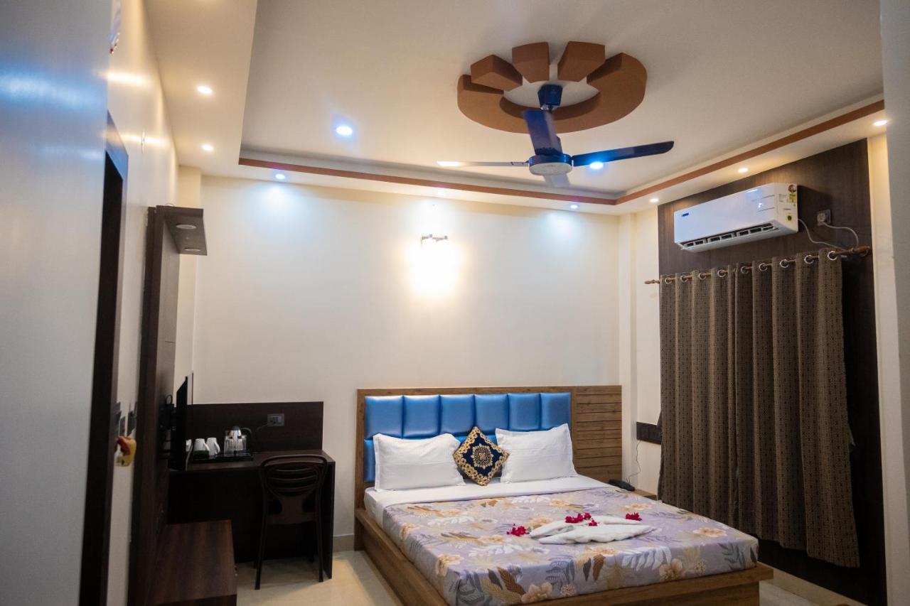 Unique Shantiniketan Hotel Sri Niketan Ngoại thất bức ảnh