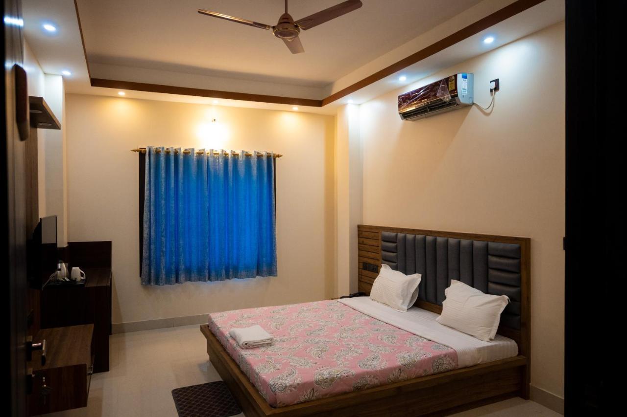 Unique Shantiniketan Hotel Sri Niketan Ngoại thất bức ảnh