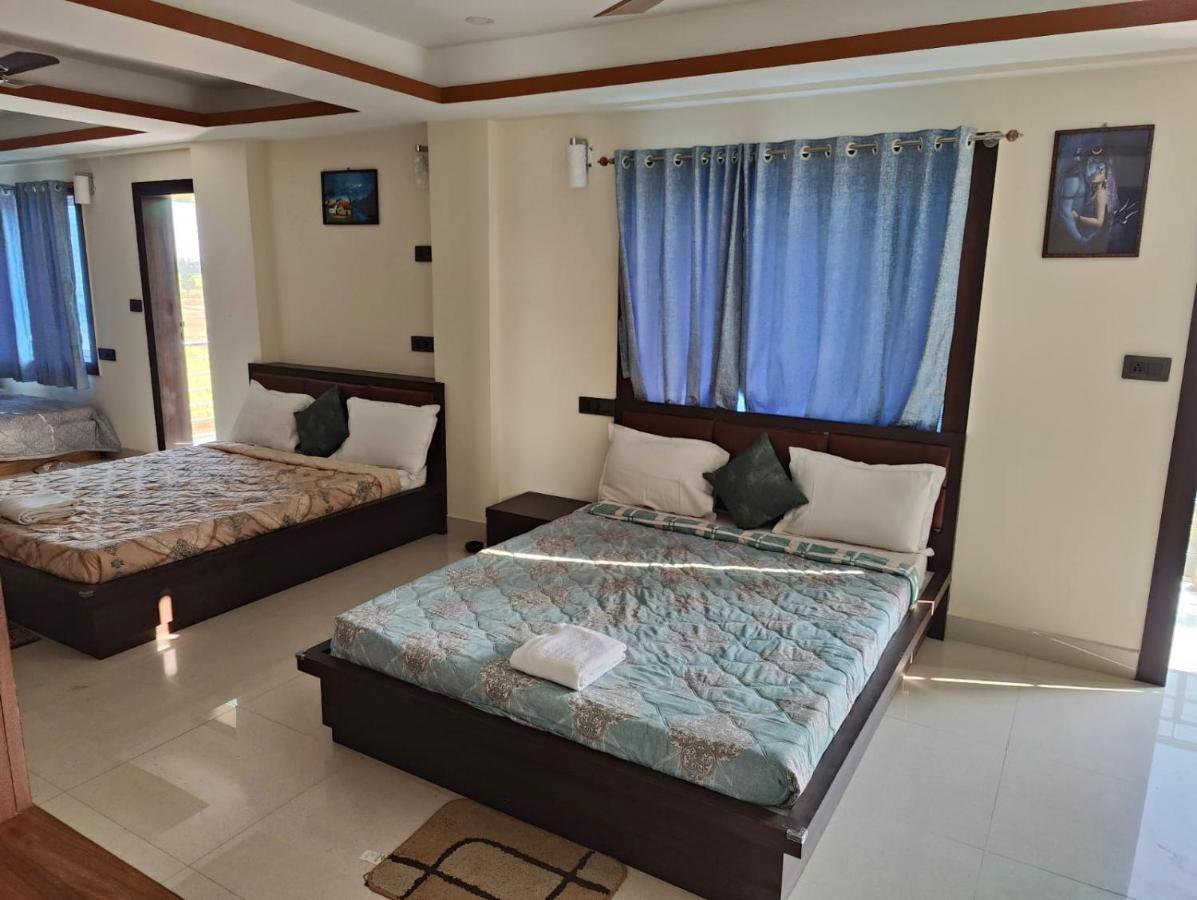 Unique Shantiniketan Hotel Sri Niketan Ngoại thất bức ảnh